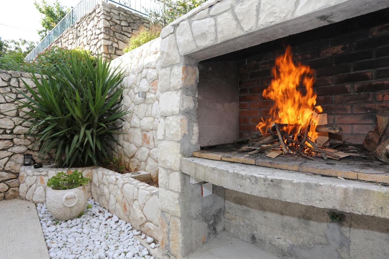 Apartments By The Sea Seget Vranjica, Trogir - 10328 Luaran gambar