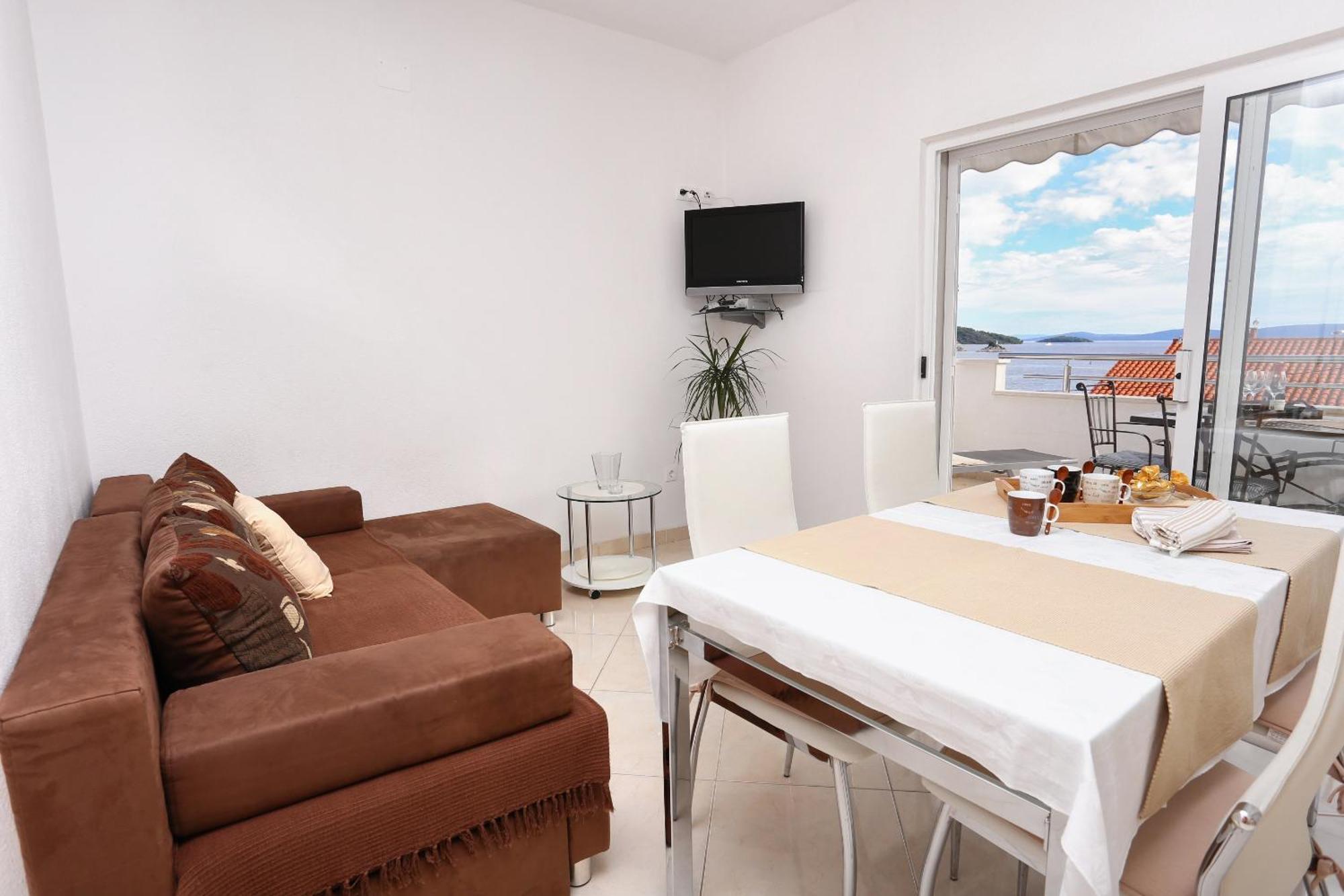Apartments By The Sea Seget Vranjica, Trogir - 10328 Bilik gambar